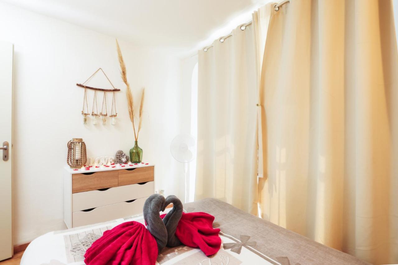 Les Bulles Medievales - Appartement Dedie Au Bien Etre Avec Spa - Netflix Et Wifi - Climatisation Carcassonne Zewnętrze zdjęcie